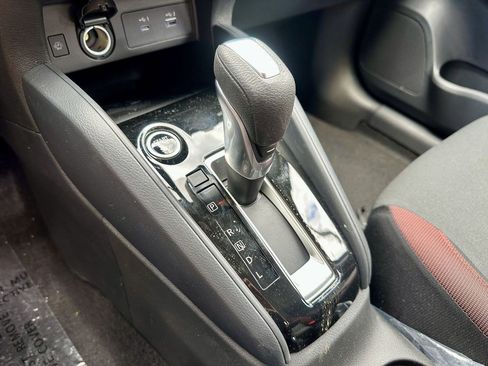 Used 2025 Nissan Versa SR w/ Trunk Package FWD image 28