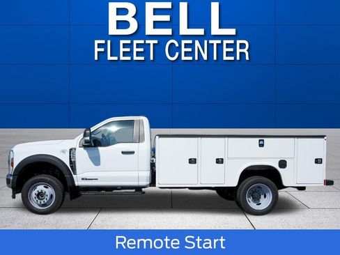 New 2025 Ford F550 4x4 Regular Cab Super Duty image 5