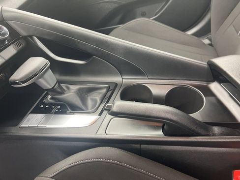 Used 2023 Hyundai Elantra SEL image 17