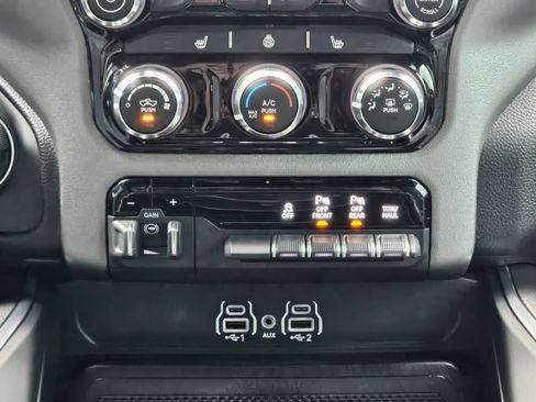 Used 2025 RAM 1500 Big Horn AWD/4WD image 13