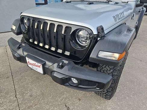 Used 2022 Jeep Wrangler Unlimited Sport image 16