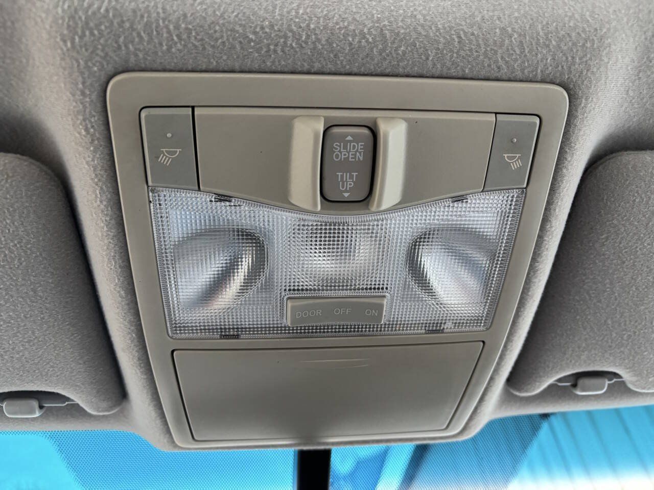 Used 2012 Toyota Avalon FWD image 25