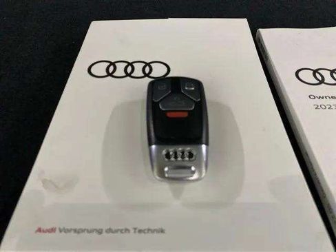 Used 2023 Audi Q5 2.0T Premium w/ Convenience Package AWD/4WD image 93