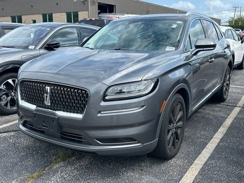 Used 2023 Lincoln Nautilus Reserve w/ Monochromatic Package AWD/4WD image 3