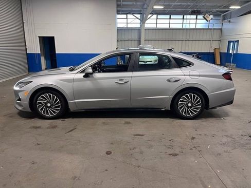 Used 2023 Hyundai Sonata Limited image 6
