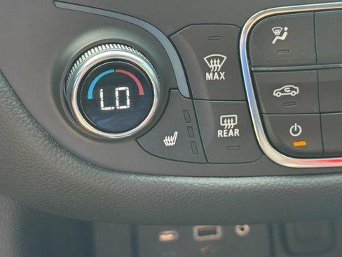 Used 2023 Chevrolet Equinox LT AWD/4WD image 28
