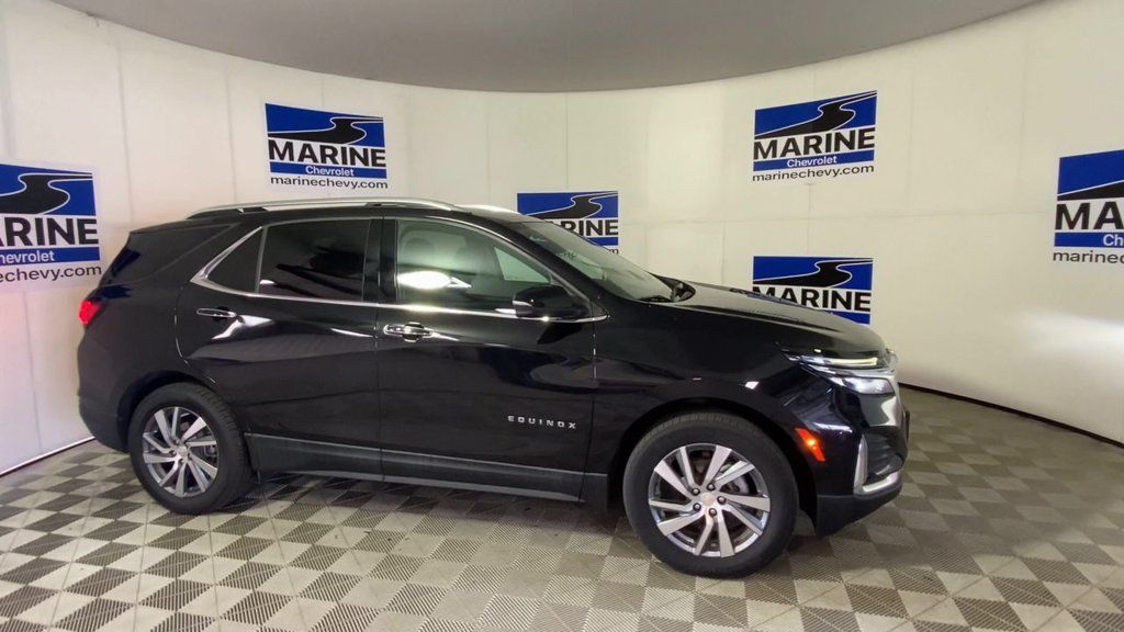 Used 2022 Chevrolet Equinox Premier AWD/4WD image 3
