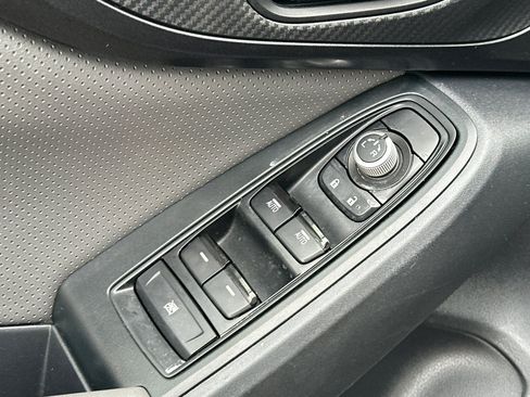 Used 2023 Subaru Crosstrek 2.5i Sport AWD/4WD image 12
