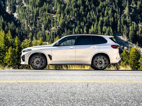 New 2026 BMW X5 M Competition w/ Executive Package AWD/4WD image 4