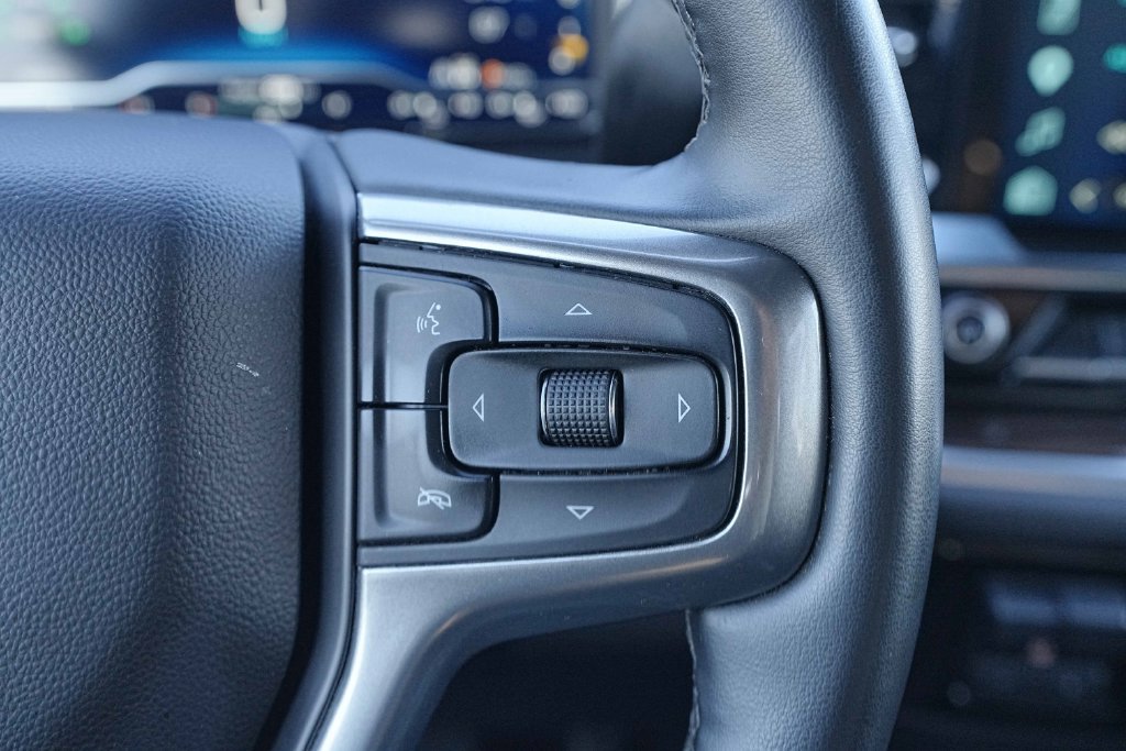 Used 2025 Chevrolet Silverado 2500 LT w/ Convenience Package AWD/4WD image 34