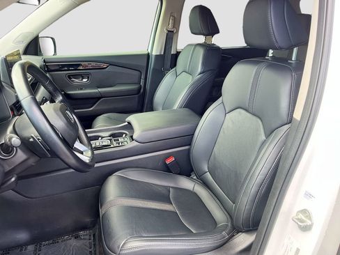 Used 2023 Honda Pilot Touring image 22