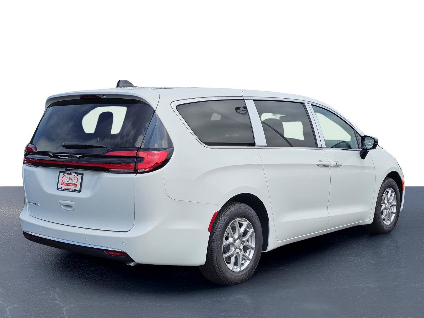 New 2027 Chrysler Pacifica Select FWD image 8