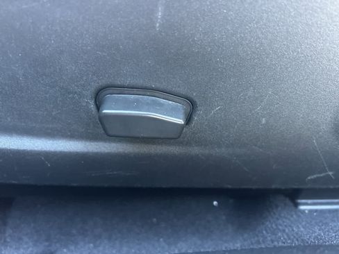 Used 2022 Dodge Challenger R/T image 38