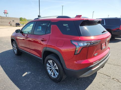 New 2025 Chevrolet Equinox LT w/ Convenience Package II image 6