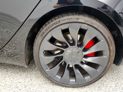 Used 2023 Tesla Model 3 Performance image 9