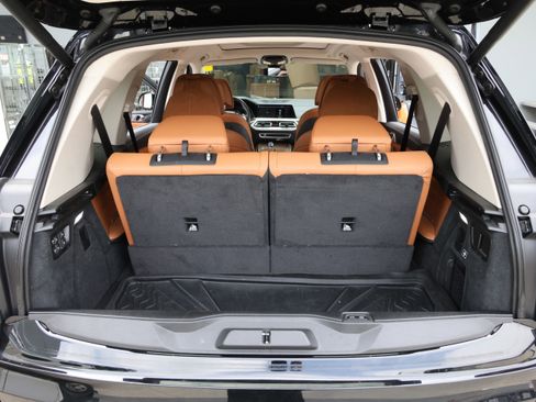 Used 2020 BMW X7 xDrive40i w/ Luxury Seating Package AWD/4WD image 37