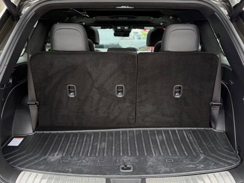 Used 2026 Hyundai Palisade Calligraphy image 5