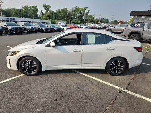 Certified 2024 Nissan Sentra SV image 7