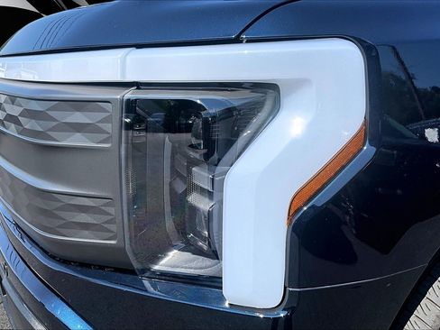 Used 2024 Ford F150 Lightning Lariat AWD/4WD image 30