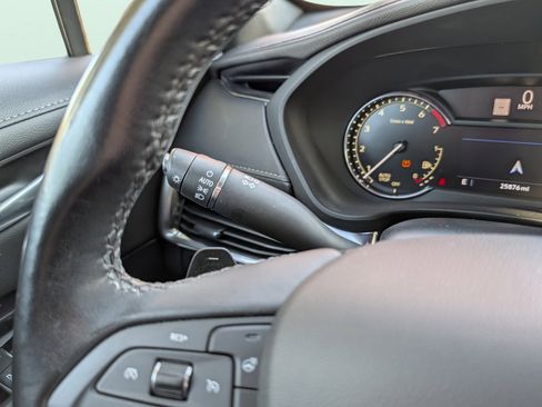 Used 2023 Cadillac XT4 Luxury w/ Cold Weather Package image 30