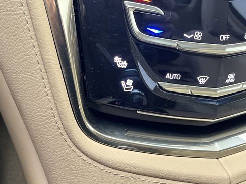 Used 2015 Cadillac CTS Premium image 23