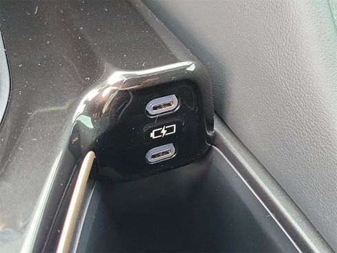 Used 2026 Toyota Crown XLE image 27