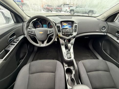 Used 2016 Chevrolet Cruze LT image 15