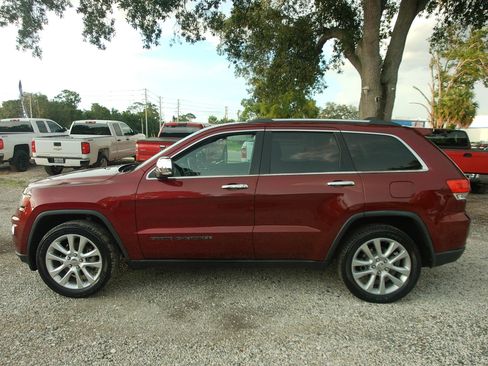 Used 2017 Jeep Grand Cherokee Limited RWD image 9