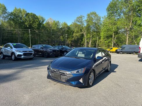 Used 2019 Hyundai Elantra SEL image 3