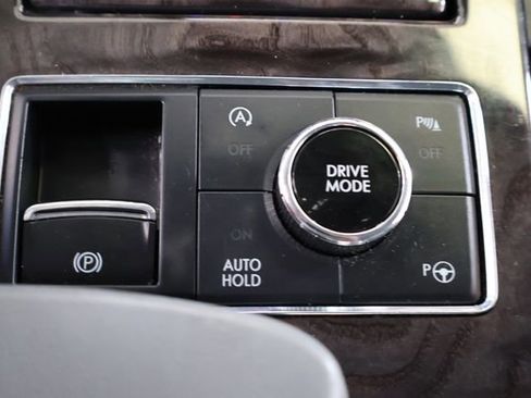 Used 2020 Lincoln Navigator Reserve RWD image 33