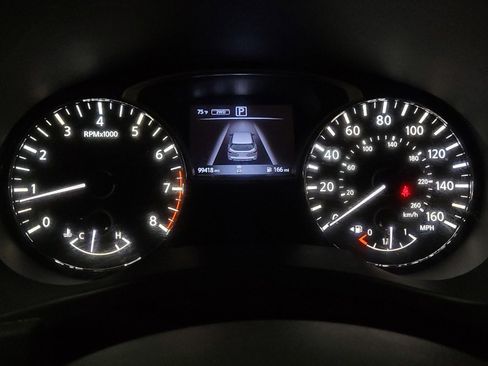 Used 2019 Nissan Pathfinder S AWD/4WD image 23
