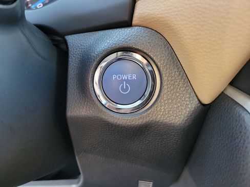 Used 2022 Toyota RAV4 XLE image 26