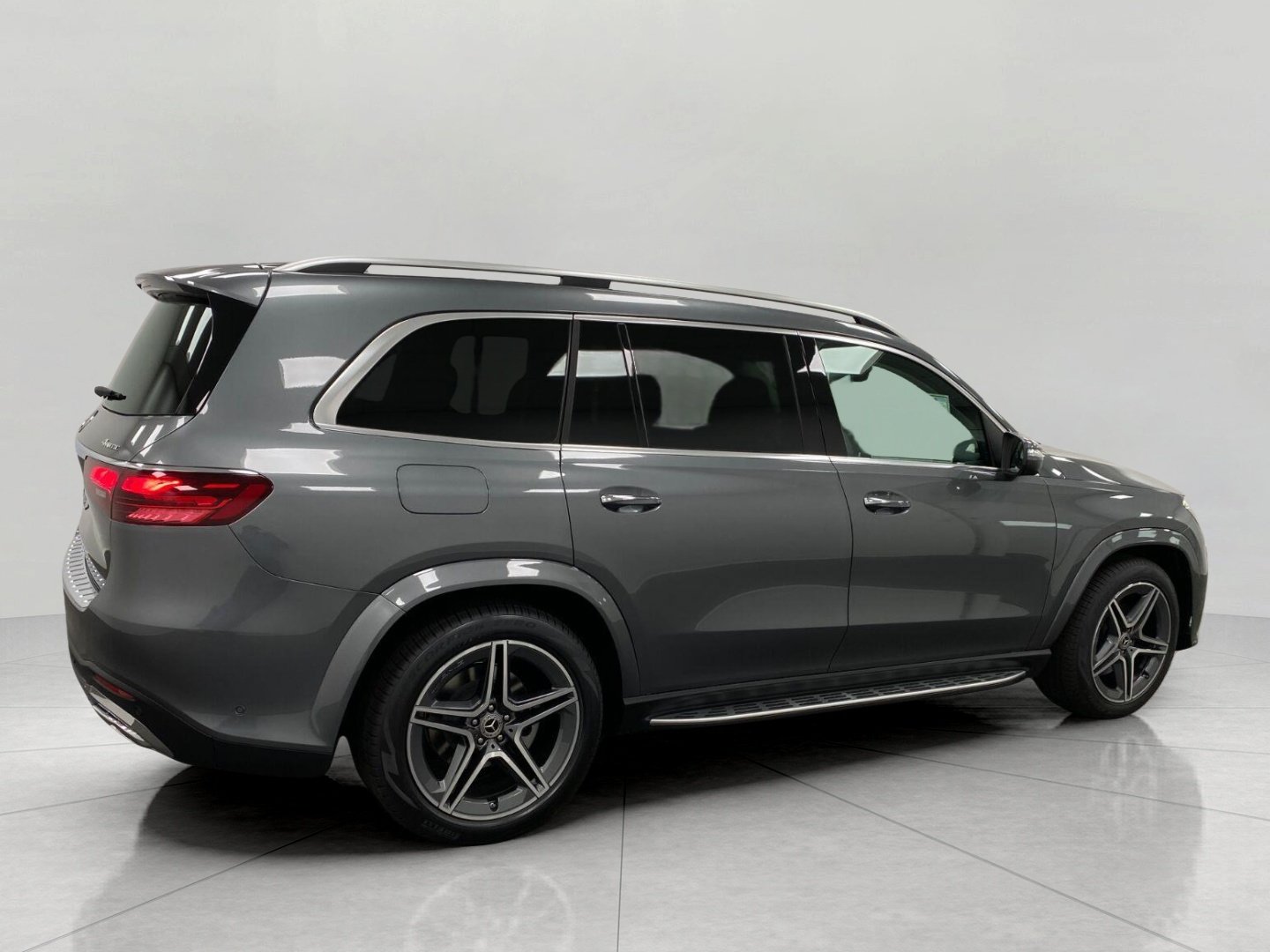 New 2026 Mercedes-Benz GLS 450 4MATIC image 2