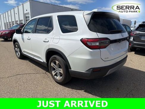 Used 2024 Honda Pilot EX-L image 4