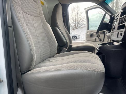 Used 2015 Chevrolet Express 3500 Extended w/ Smoker's Package image 14