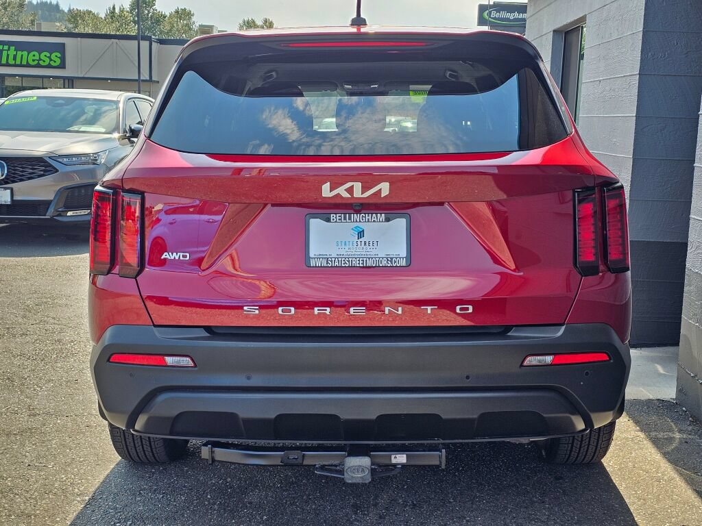 Used 2022 Kia Sorento LX AWD/4WD image 4