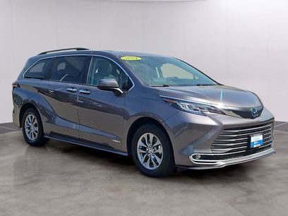 Used 2021 Toyota Sienna XLE w/ XLE Plus Package
