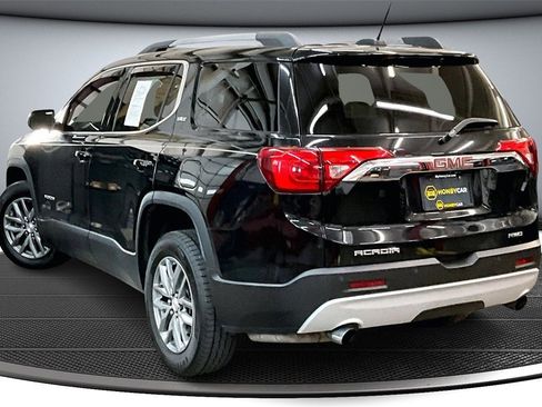 Used 2019 GMC Acadia SLT image 4