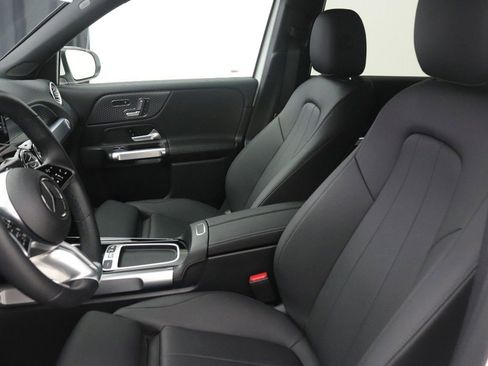 Certified 2026 Mercedes-Benz GLB 250 image 32