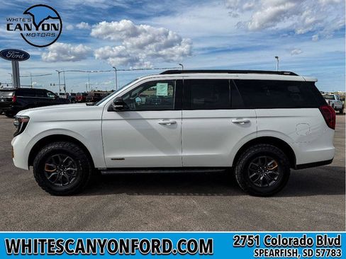 New 2026 Ford Expedition Tremor image 2
