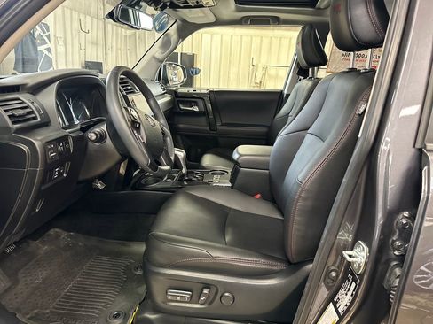 Certified 2022 Toyota 4Runner TRD Off-Road Premium w/ Moonroof Package AWD/4WD image 13