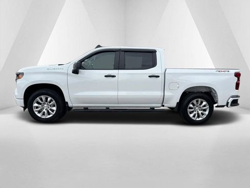 Used 2024 Chevrolet Silverado 1500 Custom image 4