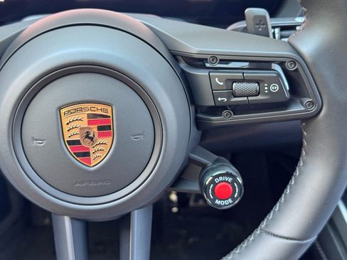 Used 2025 Porsche 911 Carrera w/ Premium Package RWD image 22