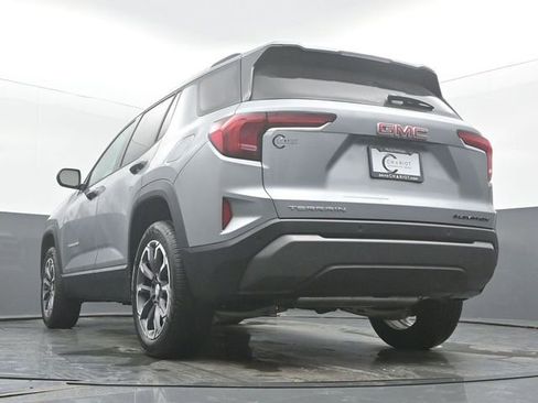 Used 2026 GMC Terrain Elevation w/ Elevation Premium Package image 49