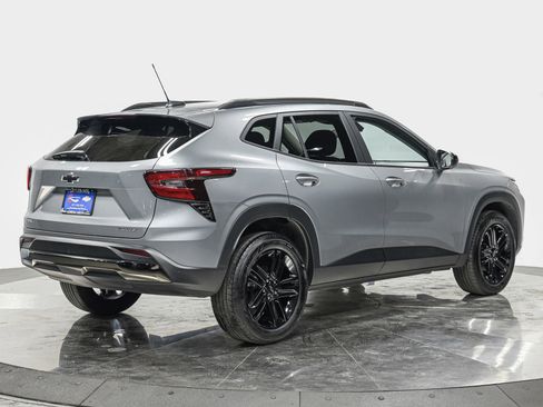 Used 2025 Chevrolet Trax ACTIV w/ Driver Confidence Package image 7