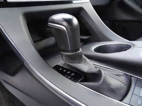 Used 2022 Toyota Avalon XLE image 16