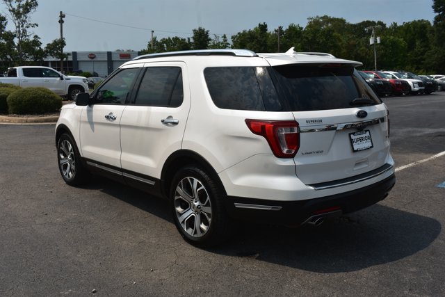 Used 2019 Ford Explorer Limited w/ Limited Luxury Package FWD image 9