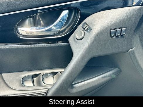 Certified 2022 Nissan Rogue Sport SV w/ Technology Package FWD image 18