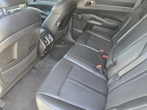 Certified 2022 Kia Sorento S image 29