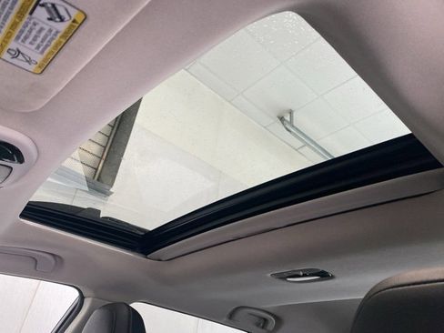 Certified 2022 Subaru Outback Limited image 12